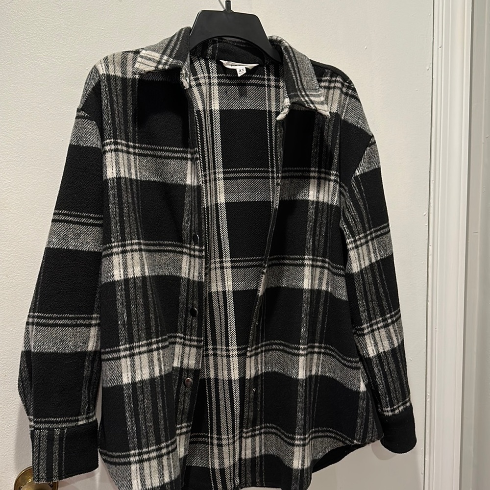 Steve Madden oversize plaid shirt